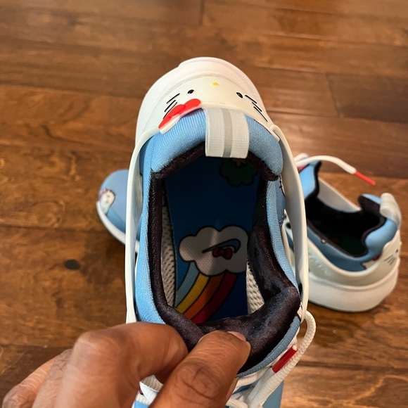 NWOB Nike Air Presto x Hello Kitty Men’s 10/Women’s 11.5 - Picture 6 of 14